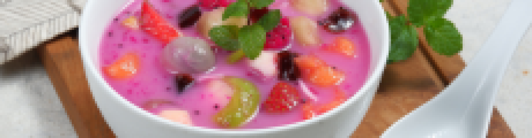 Es Campur Khas Medan Dengan Sirup Merah