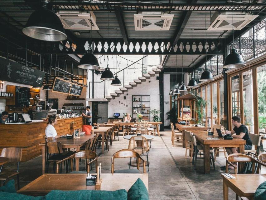 Meningkatkan Penjualan Dengan Promosi Menu Viral Lewat Sosmed Di Rajakomen.com
