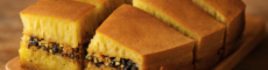 Cara Membuat Martabak Manis Lumer Topping Melimpah