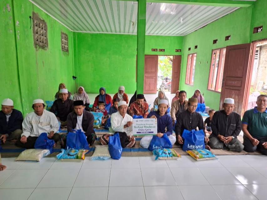 Lazisnur Dan Askrindo Syariah Salurkan 140 Paket Bingkisan Cinta Untuk Guru Di Kabupaten Bogor