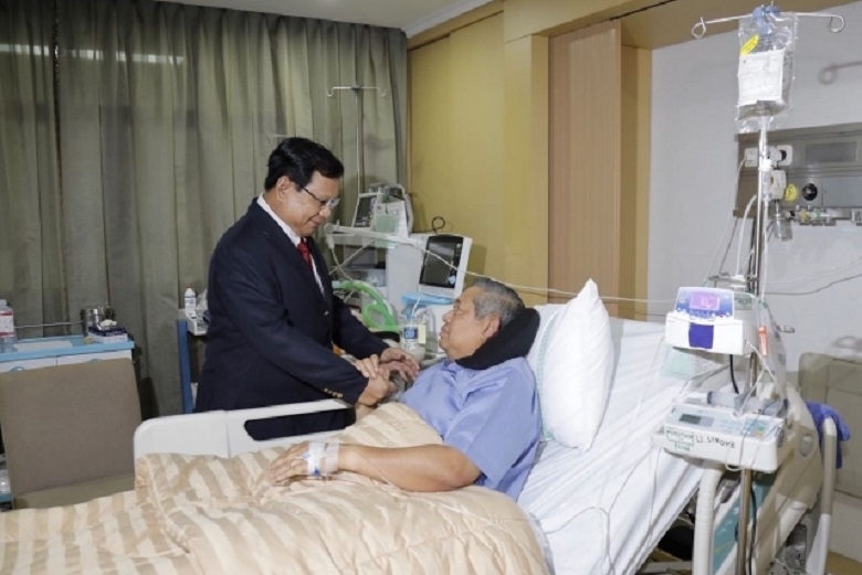 SBY Sakit, Prabowo Jenguk Sambil Bercanda: Bapak Sudah Bukan Komandan Batalyon Lagi Hahaha