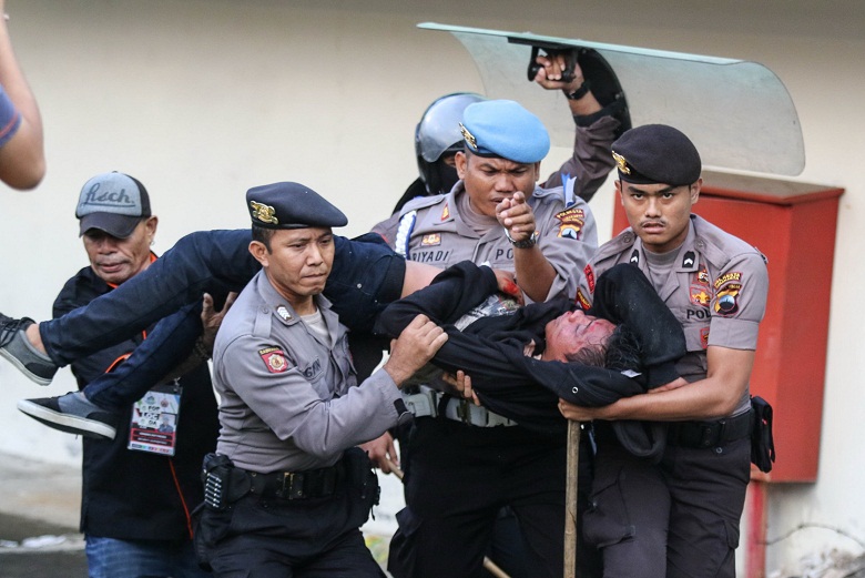 Pulang Nonton Bola, Supporter Persija DiKeroyok sampai Tewas