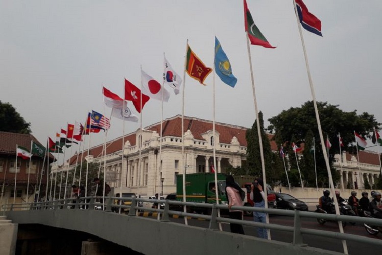 Sandiaga Peringatkan Warganet Soal Tiang Bendera Asian Games: Anda Jangan Julid