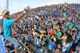 Gambar Artikel Ribuan Supporter tetap Dukung PSIS Semarang di Perebutan Juara ke-3 Liga 2
