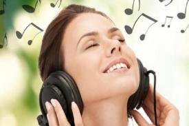 Gambar Artikel Mood Booster Beberapa Aktivitas Berikut Dengan Mendengarkan Musik