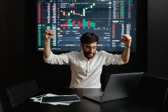 Gambar Artikel Strategi Efektif Untuk Promosi Di Sosmed Broker Trading Online Di Rajakomen.com