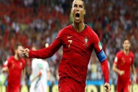 Gambar Artikel Cetak Tiga Gol, Cristiano Ronaldo jadi Man Of The Match Laga Portugal vs Spanyol