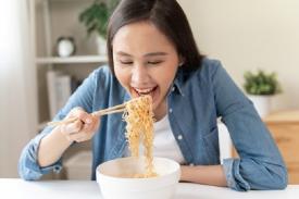 Gambar Artikel Cara Sehat Makan Mie Instan