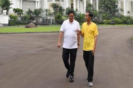 Dibalik Kesederhanaan Jokowi, ternyata Harga Sepatunya Jutaan Rupiah
