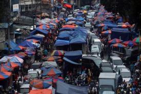 Gambar Artikel DPRD DKI Menyanggah Pernyataan Sandiaga: Pasar Tanah Abang Ibarat Gula dan Semut