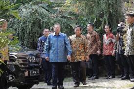Gambar Artikel Pertemuan Lanjutan, SBY dan Jajaran Elit Demokrat Hadir ke Kediaman Ketum Gerindra