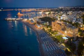 Gambar Artikel Rasakan Romantisme Napoli di Albergo delle Rose, Hotel Bernuansa Laut