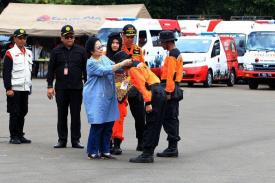 Mega Minta Kadernya Tanggap dan jadi yang Pertama Tampil Bantu Korban Bencana Alam