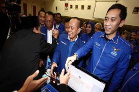 Gambar Artikel EBY Ajak Anggota Fraksi Demokrat Ngabuburit Nonton Bioskop